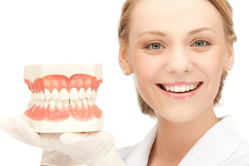 Prosthodontist Vancouver-Dentures